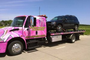 Box Truck Towing in Iowa City Iowa